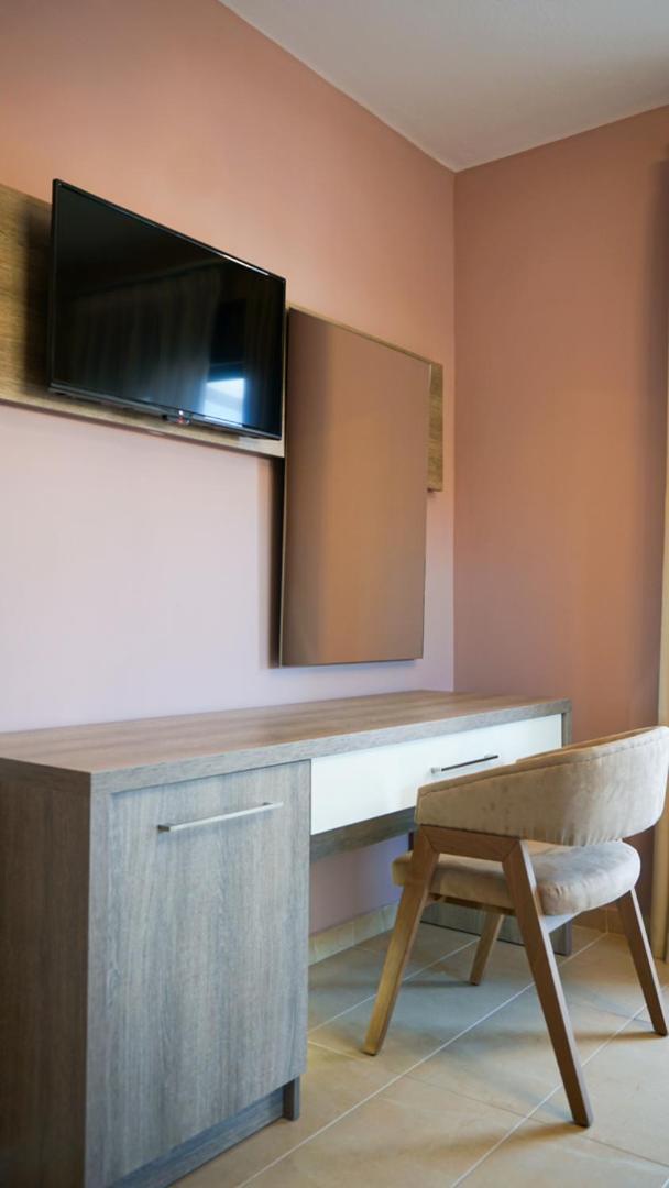 Agnes Deluxe Hotel Pefkochori Kamer foto