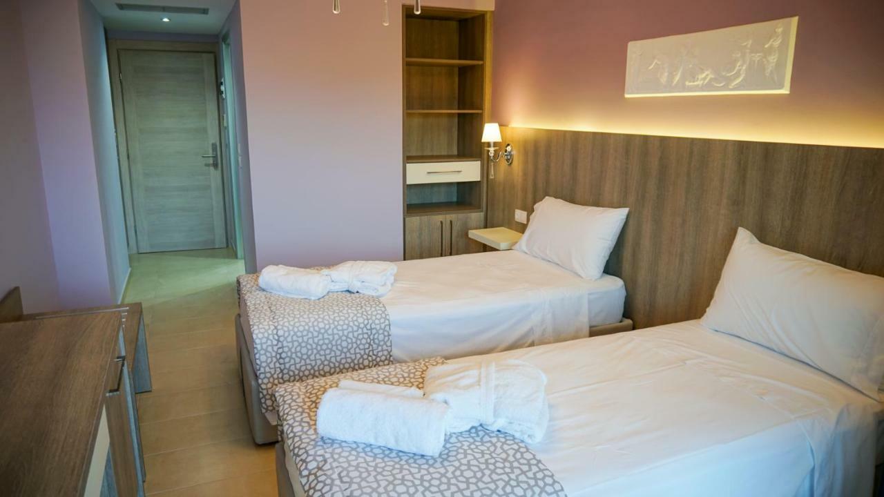 Agnes Deluxe Hotel Pefkochori Buitenkant foto