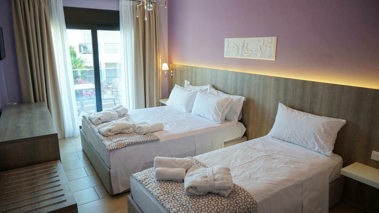 Agnes Deluxe Hotel Pefkochori Buitenkant foto